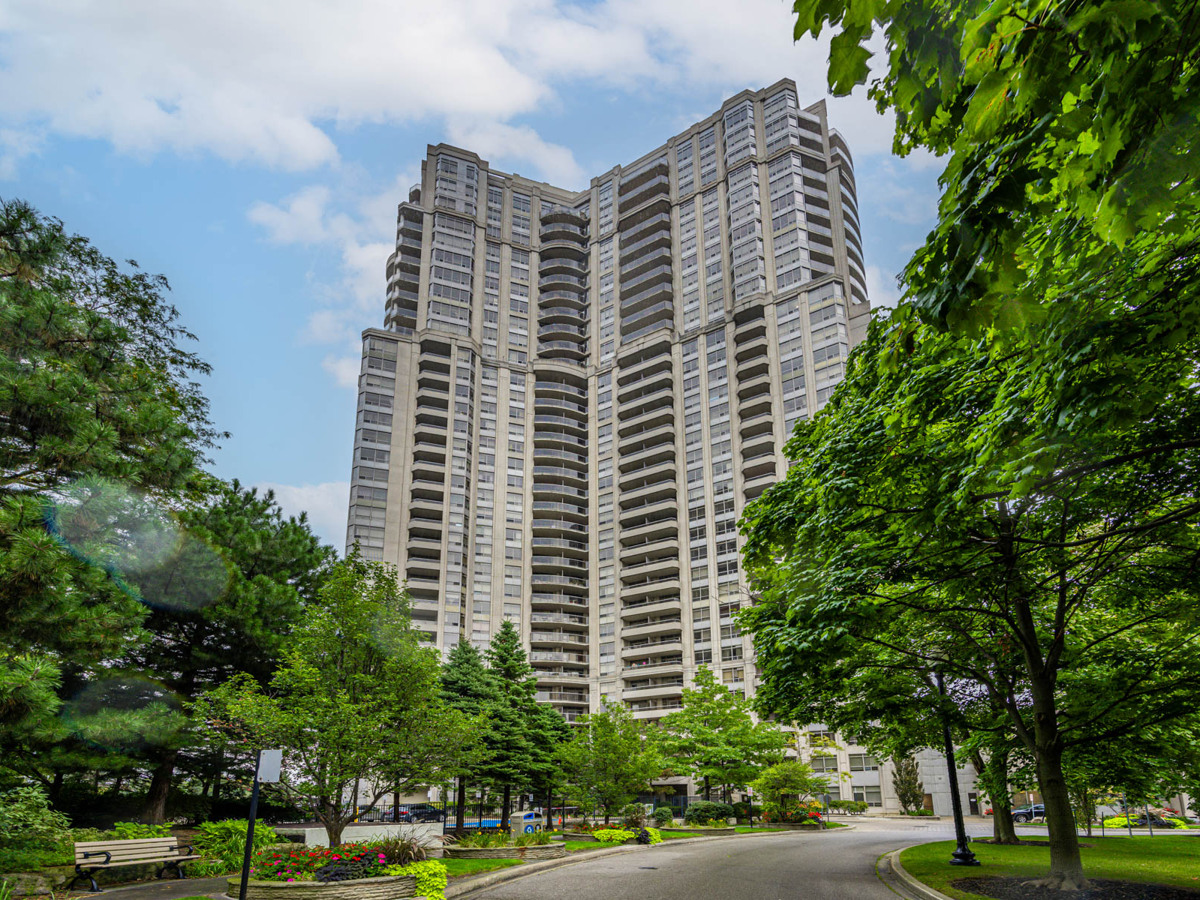 35 Kingsbridge Garden Circle | Unit 2112